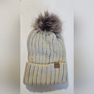 🩷🩵 Beanie with Pompom Warm Knit Hat for Winter One Size💚🩵